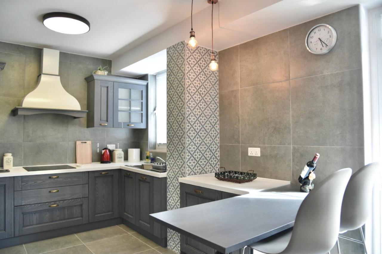 Bright & Modern 2-Bedroom, 4Th Floor Apartment In Gzira, Malta Kültér fotó